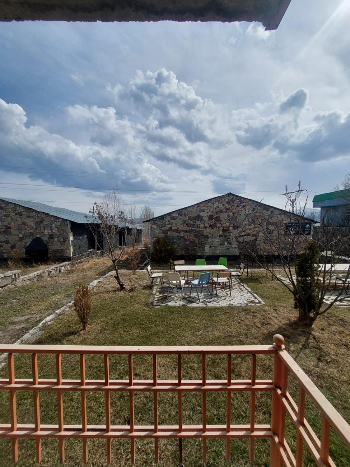 Hotel Maruna Севан Екстер'єр фото